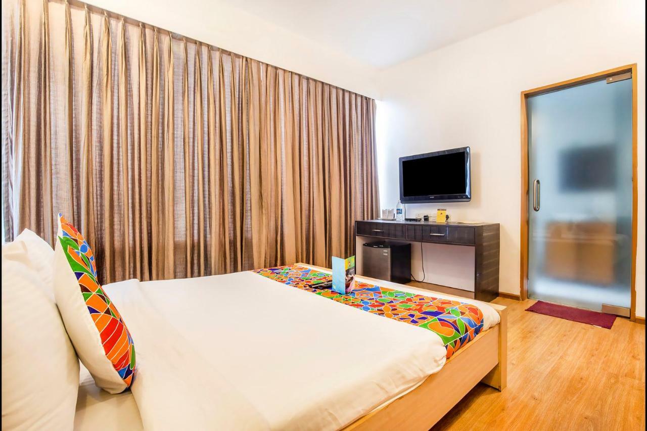 Fabhotel Raj Darbar Gurgaon Exterior photo